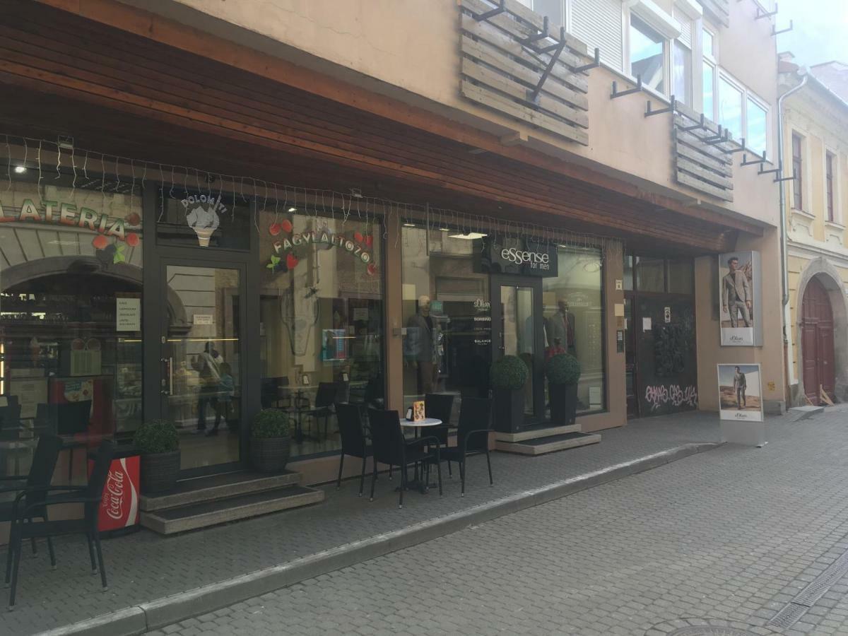 B&B Apartman Eger Luaran gambar